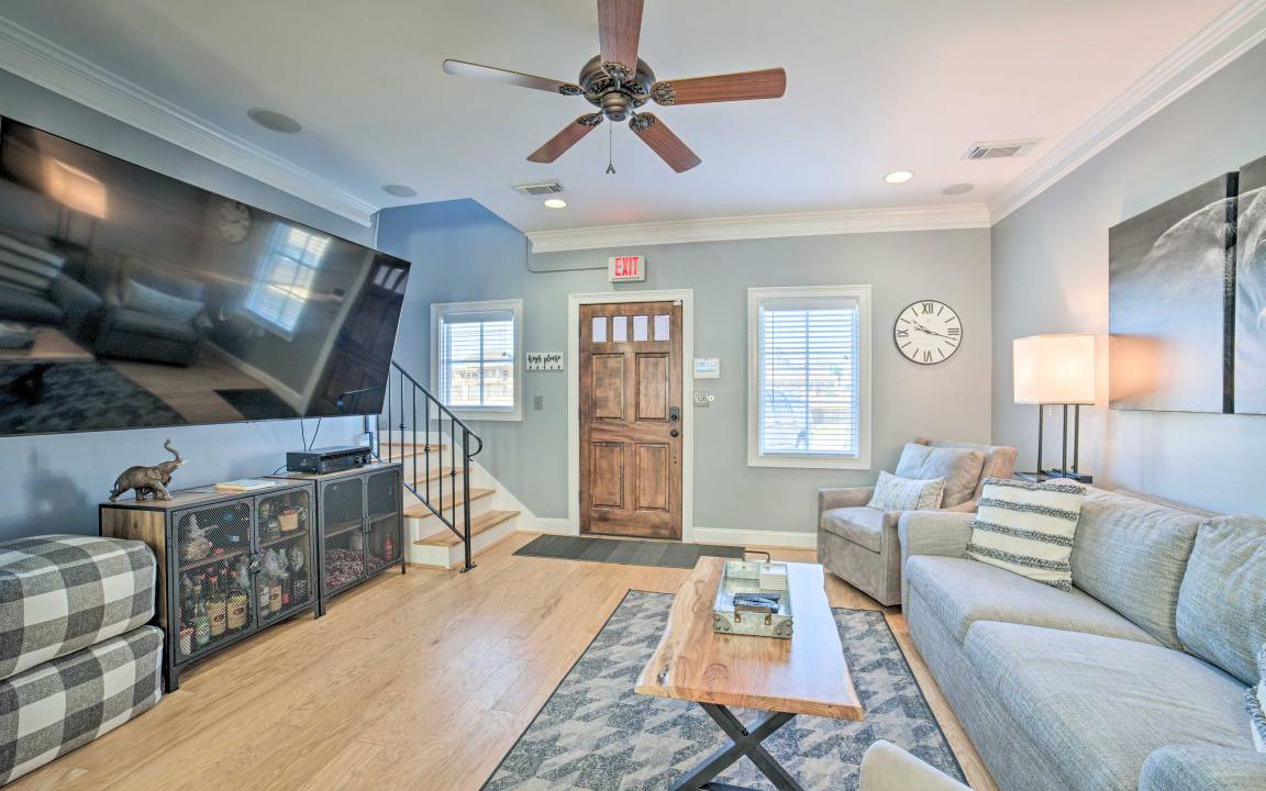Tuscaloosa Apartment | 107 m² Apartment ∙ 2 bedrooms ∙ 4 guests
