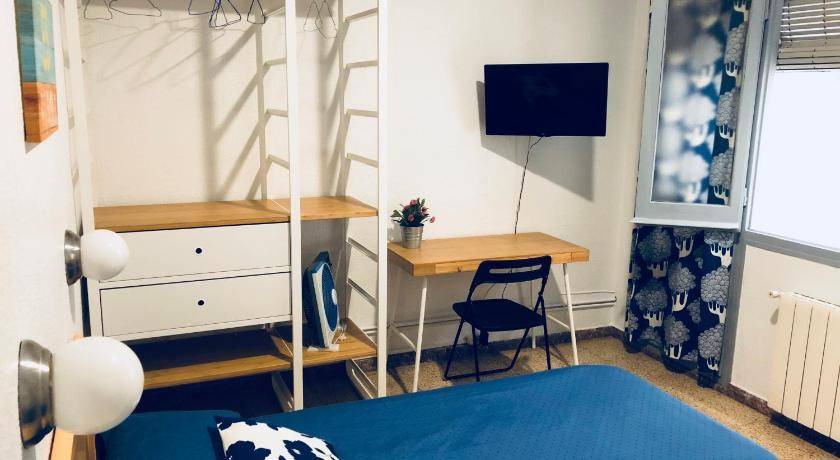 El Prat de Llobregat Bed & Breakfast | 12 m² Bed and breakfast ∙ 2 guests