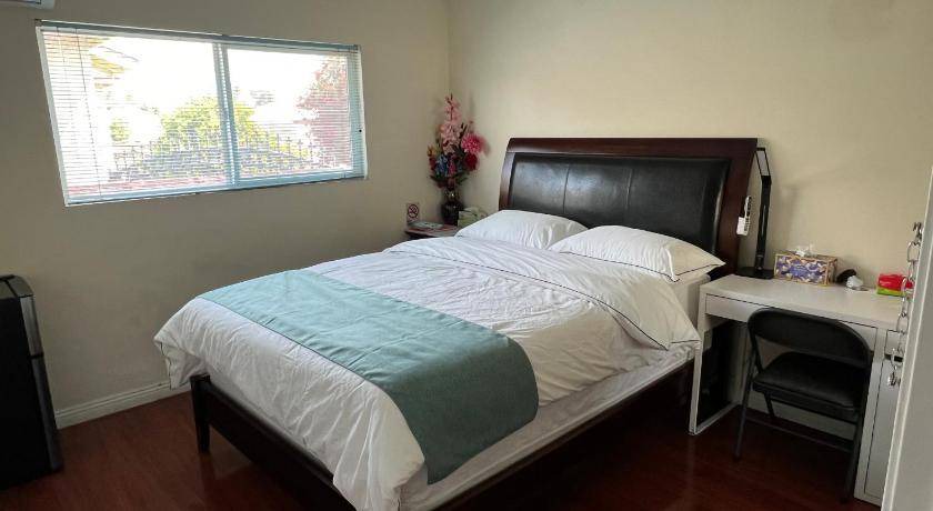 Alhambra Bed & Breakfast | 14 m² Bed and breakfast ∙ 2 guests