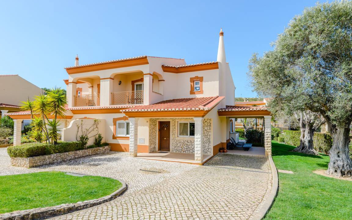 Atalaia Villa | 175 m² Villa ∙ 4 bedrooms ∙ 8 guests