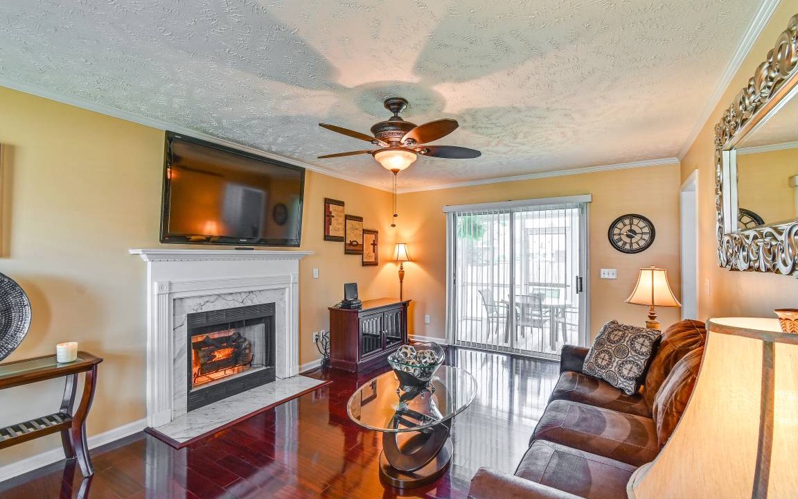 Fayetteville House | 176 m² House ∙ 4 bedrooms ∙ 10 guests