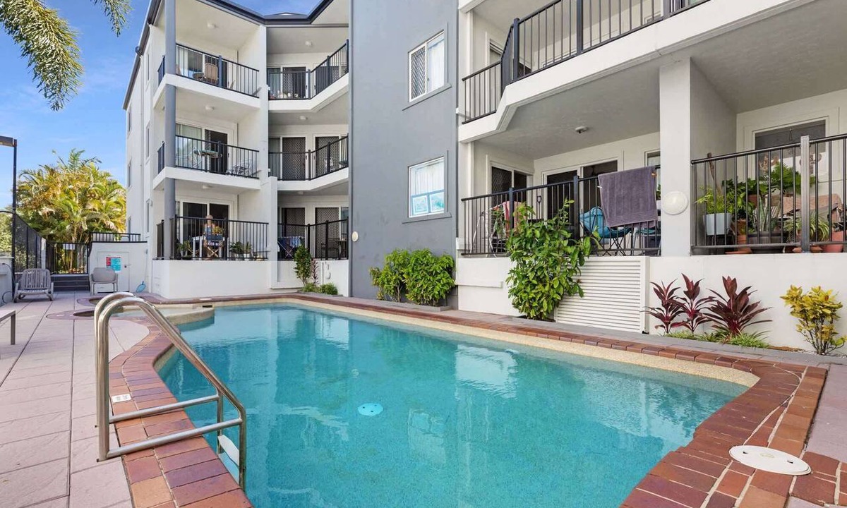 Torquay Apartment | 2-Bed with Pool, Near Torquay Beach, Hervey Bay