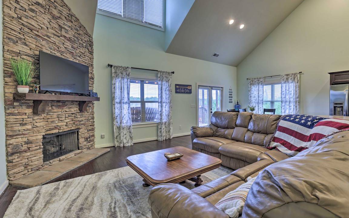 Clanton House | 297 m² House ∙ 4 bedrooms ∙ 15 guests