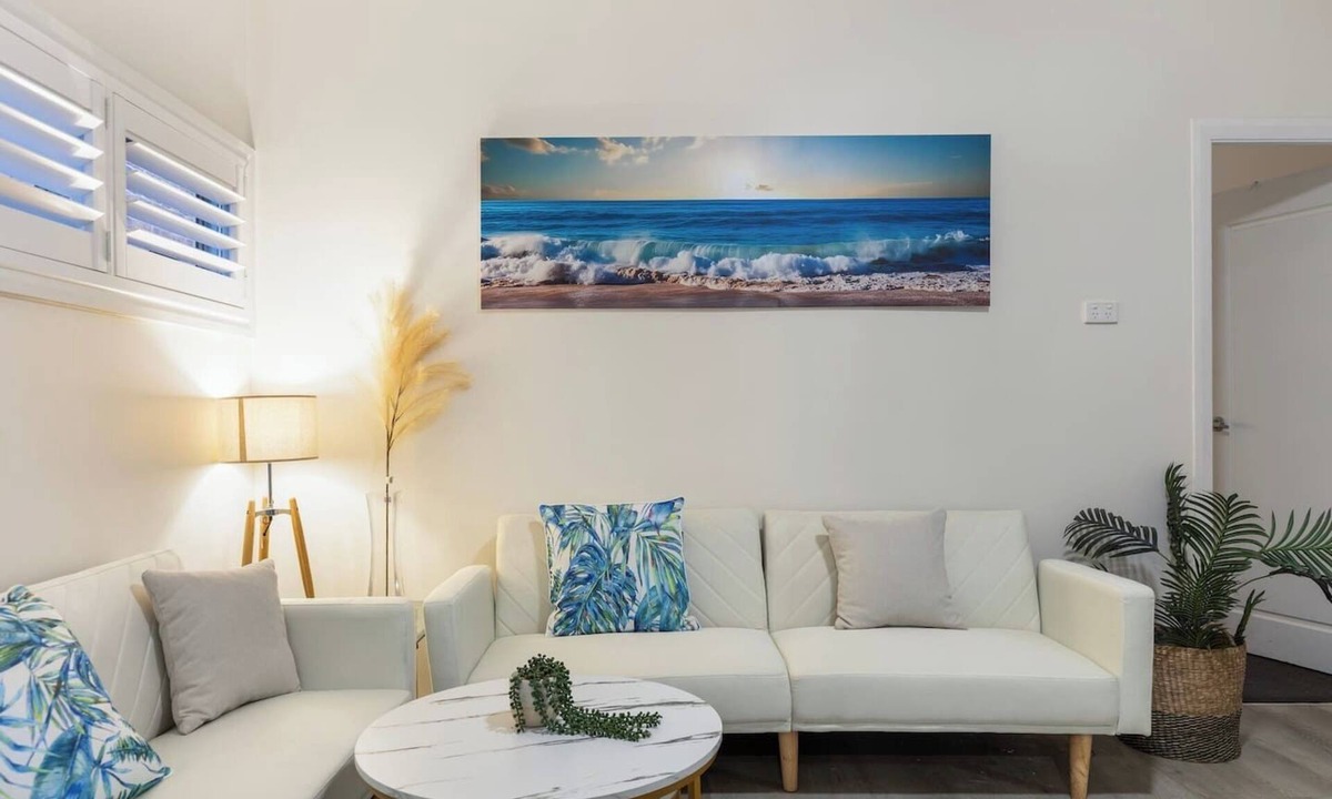 Blue Bay House | 3 BDRM Coastal Retreat | Steps to Blue Bay Beach