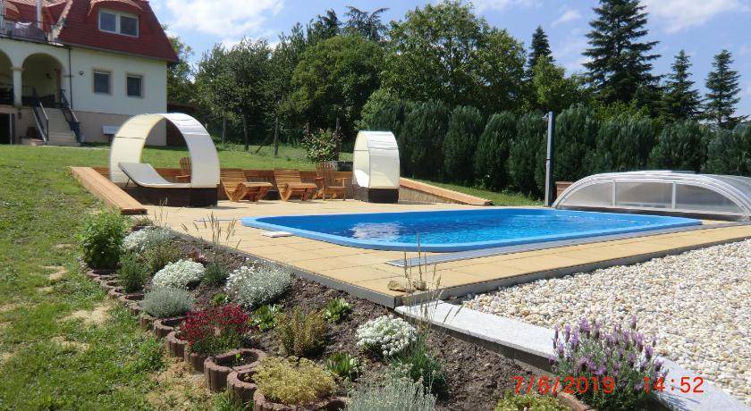 Nemesbuk Bed & Breakfast | 30 m² Bed and breakfast ∙ 4 guests