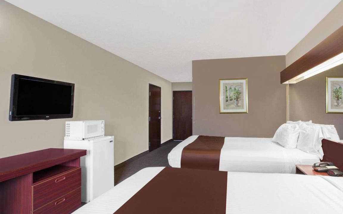 Meridian Hotel | 30 m² Hotel ∙ 127 guests