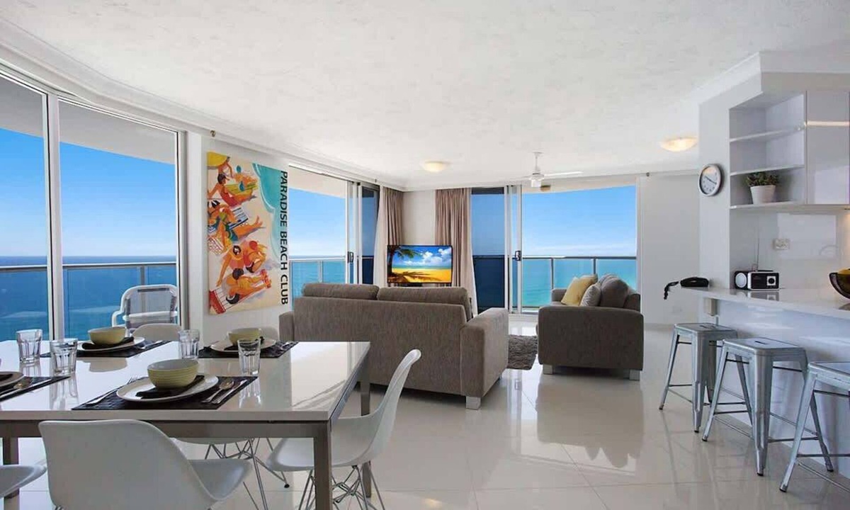 Surfers Paradise Apartment | 30F Peninsula Surfers Paradise Ocean Views