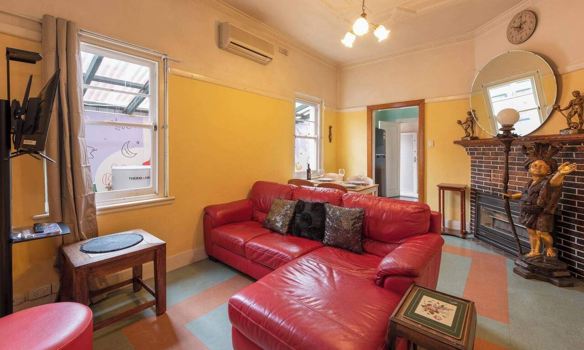 Northcote House | 3BDR Unit in the Heart of Beautiful Northcote