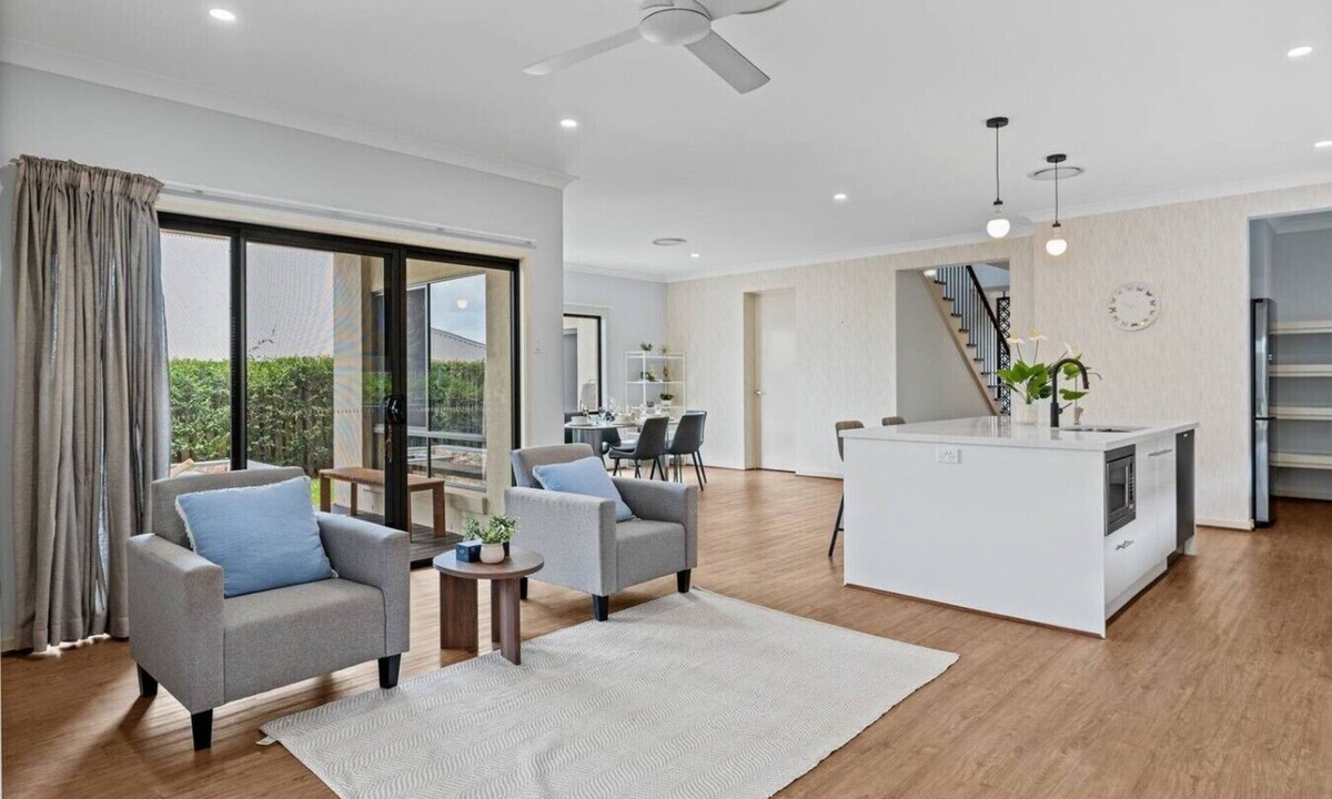 Rochedale House | 3BR Family Home in Rochedale | Aussie Local Living