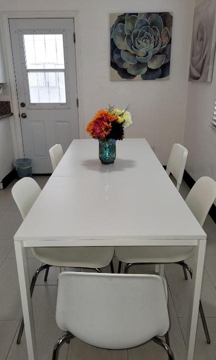 Garfield Apartment | 4 MINUTES TO BEACH VACATION PLACEE