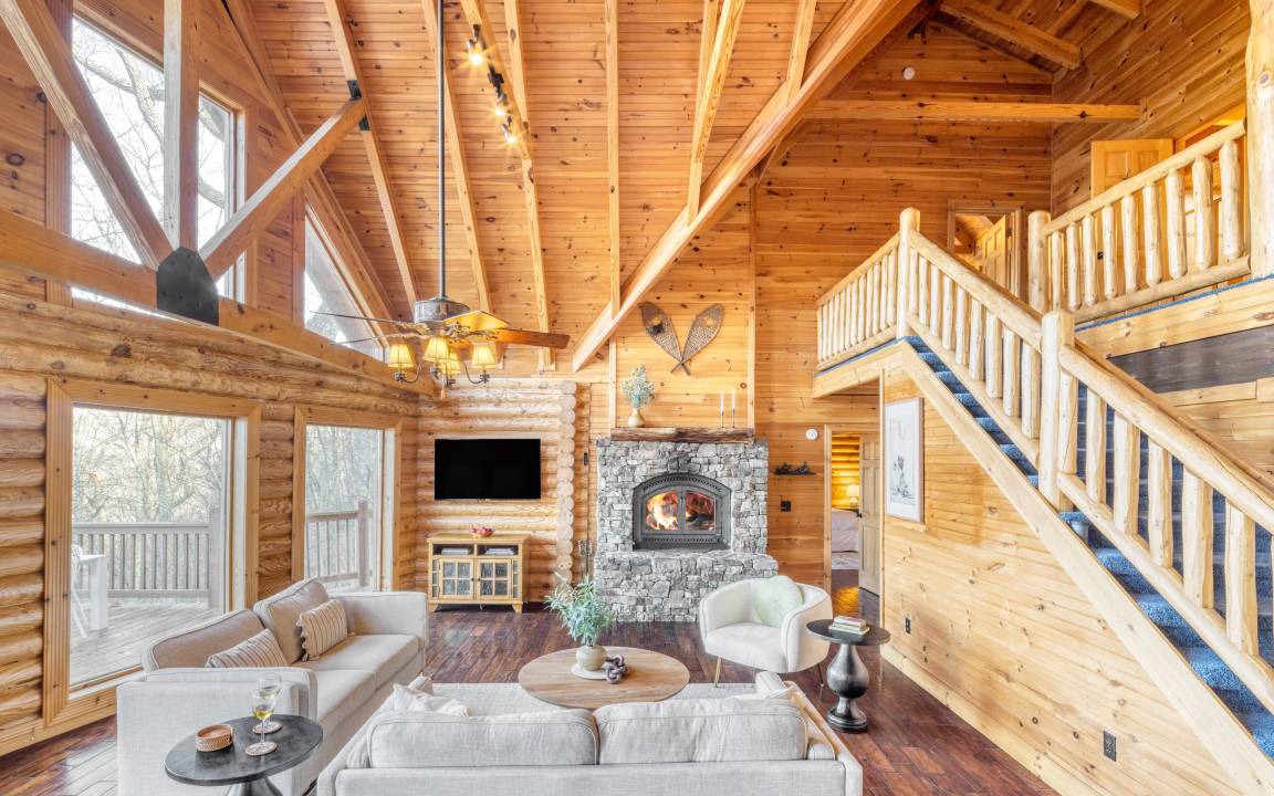 Asheville House | 435 m² House ∙ 5 bedrooms ∙ 20 guests