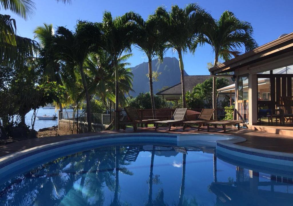 Papeto'ai Villa | #5 Beach Villa Bliss by TAHITI VILLAS