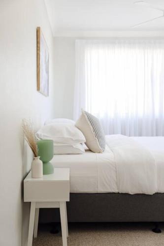 Long Jetty House | 500m to Shelly Beach! Hot SPA & Entertainment Shed