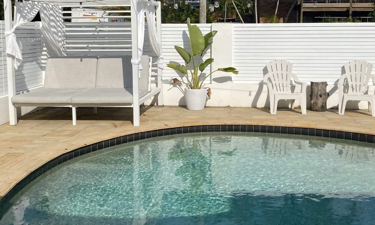 Maroochydore House | 600m walk to Beach, Family Entertainer, Aircon, Pool + Pizza oven