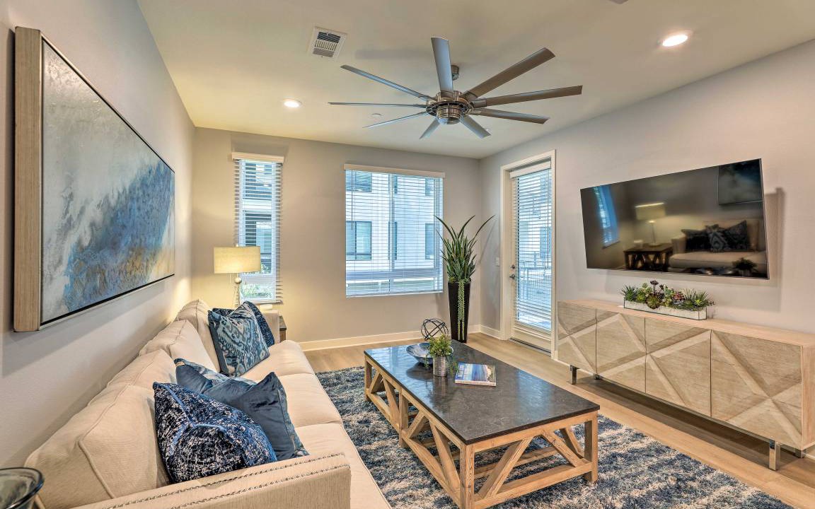 Irvine Business Complex Apartment | 64 m² Apartment ∙ 1 bedroom ∙ 2 guests