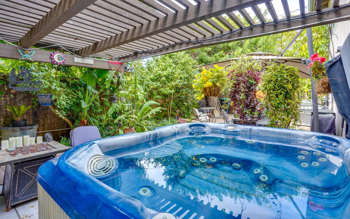 East Side Costa Mesa Apartment | 78 m² Apartment ∙ 2 bedrooms ∙ 4 guests