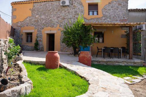 Sotillo de la Adrada House | 97 m² House ∙ 4 bedrooms ∙ 10 guests