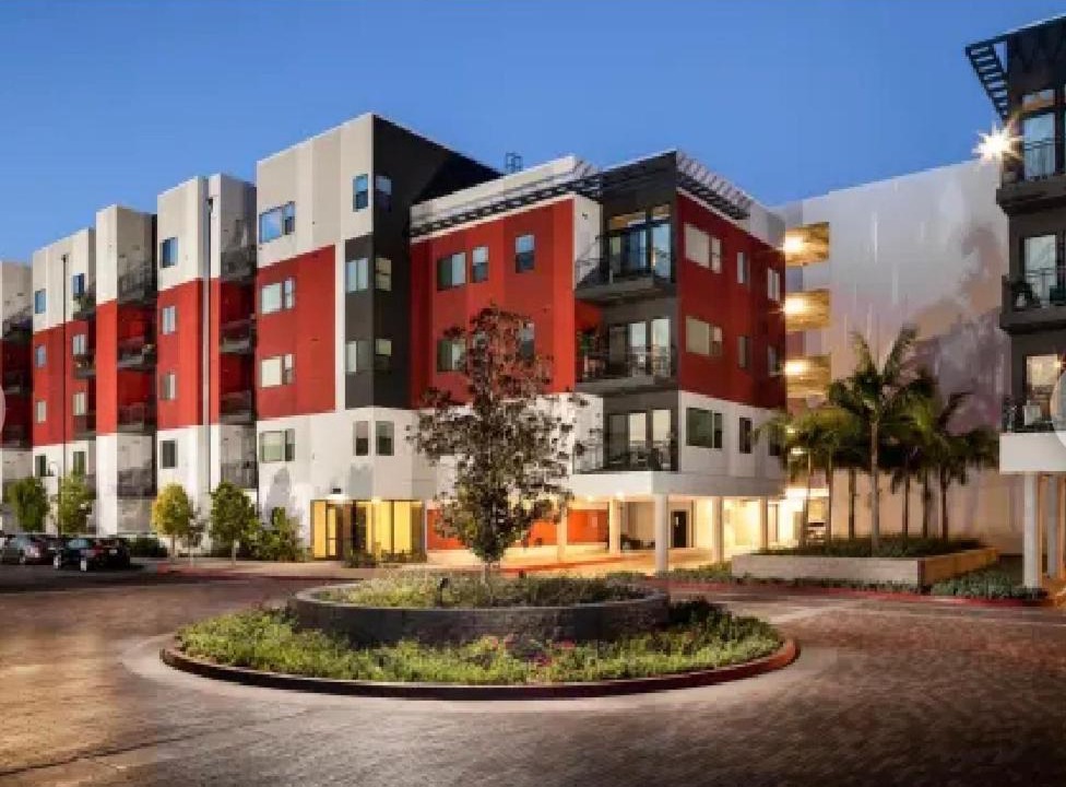 Warner Center Apartment | A-Class Luxury 2 Bedrooms Apt in Woodland Hills CA