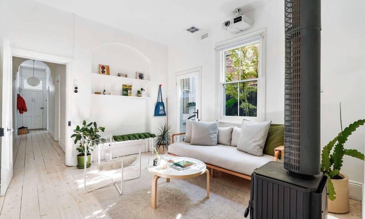 Fitzroy North House | A Designer Terrace House by Edinburgh Gardens