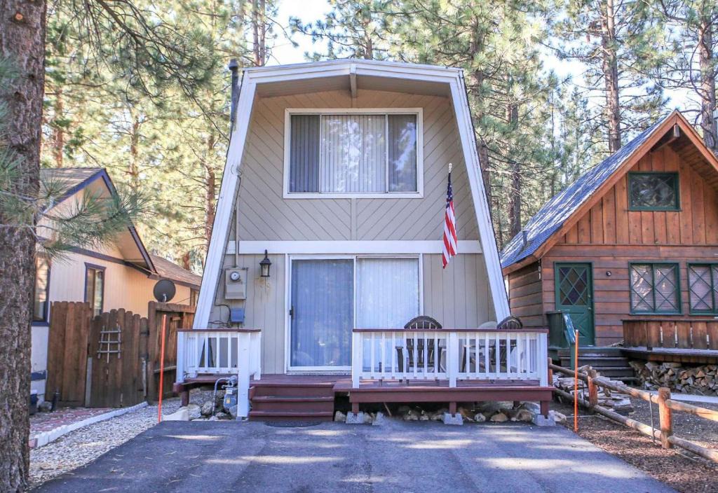 Big Bear House | A Humble Hilltop Hideaway