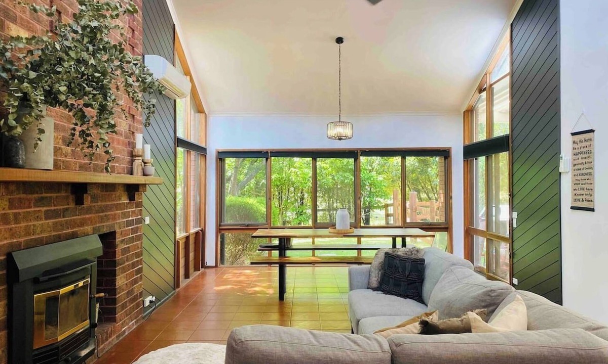 East Warburton House | Acerage Estate, Large Groups, River Access + Pets