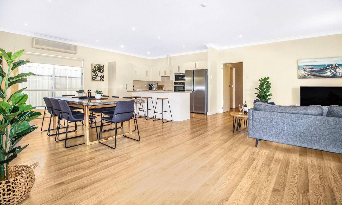 Aldinga Beach House | Aldinga Beach Experience - Large Modern Family Home Walking Distance to the Beach and Free WIFI ~ C21
