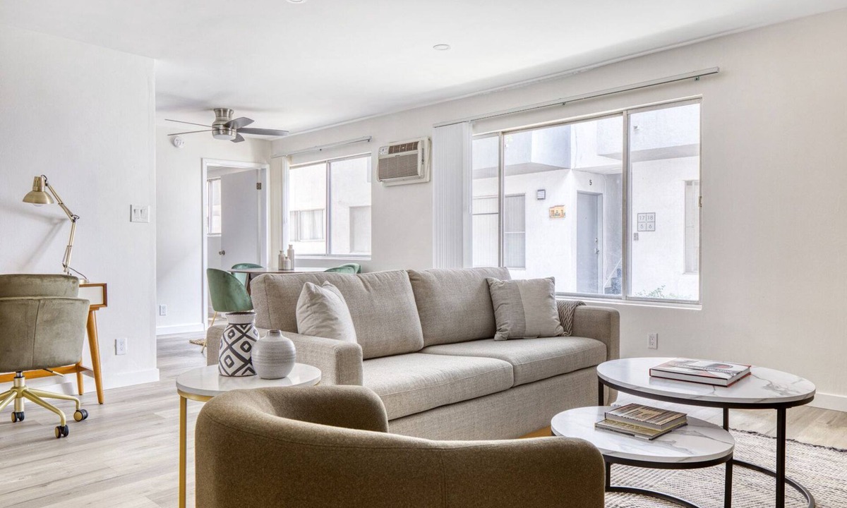 Valley Village Apartment | Amazing Valley Village 2BR w/Pool, BBQ, near Ventura Blvd, by Blueground