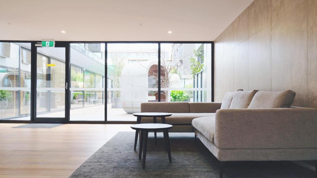 Balwyn Apartment | An unsurpassed lifestyle in Balwyn's leafy heart