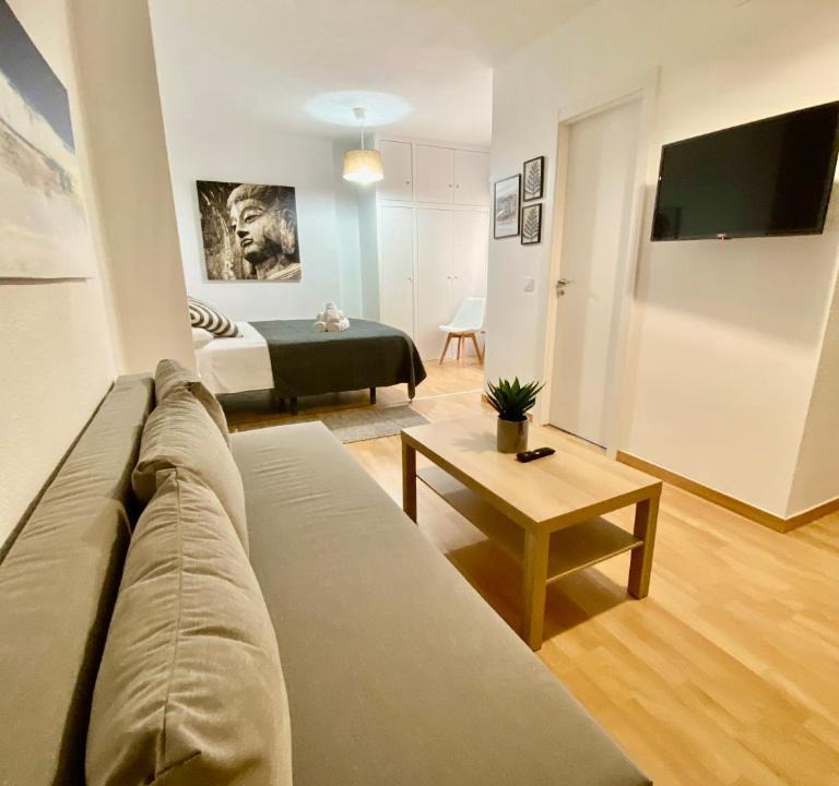 La Trinidad-San Juan y Todos los Santos Apartment | Apartamento centrico y tranquilo