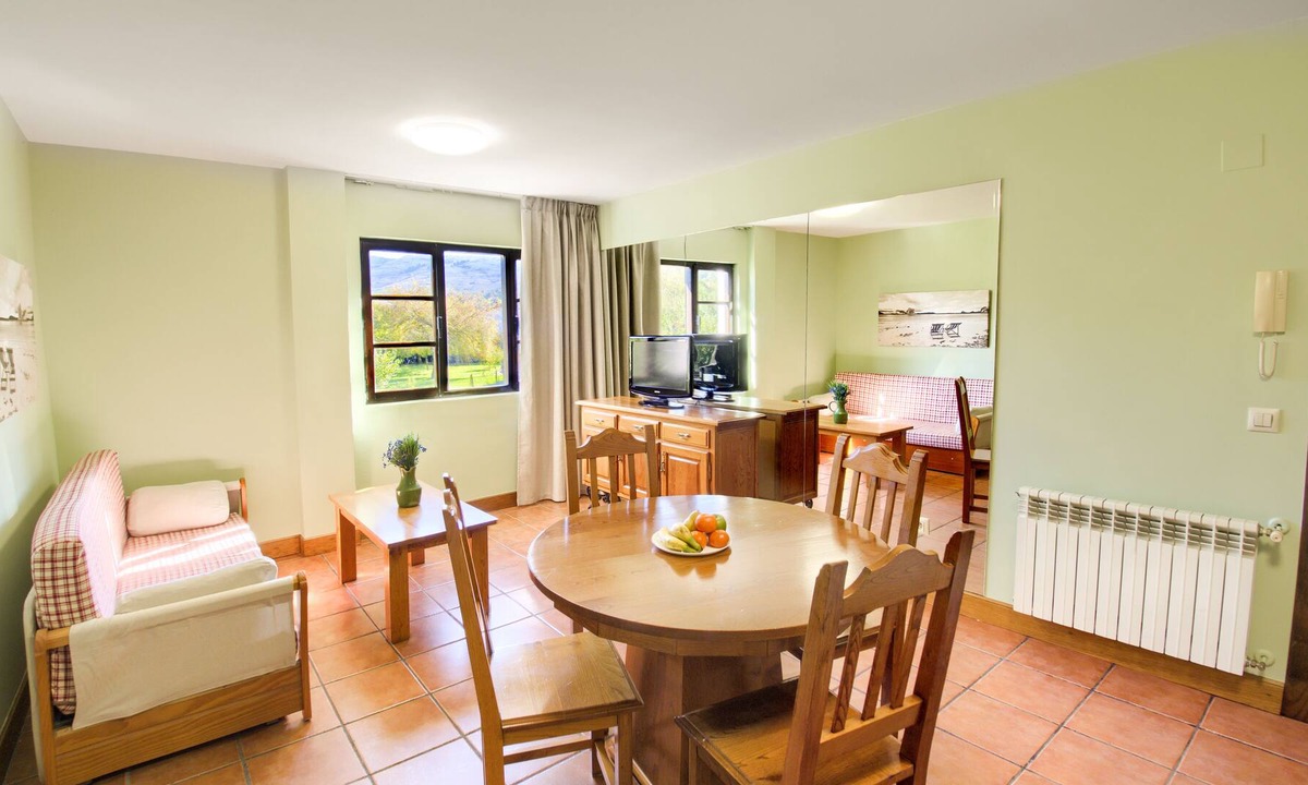 Apartamentos Florinda Park | Ucieda de Abajo