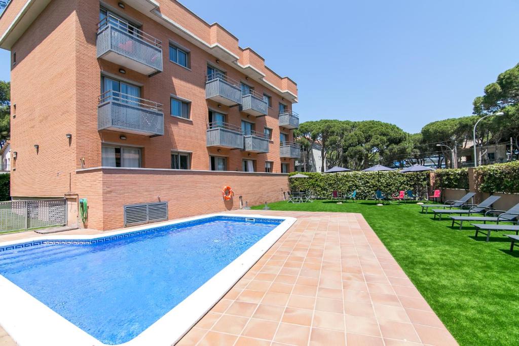 Castelldefels Apartment | Aparthotel Bardon