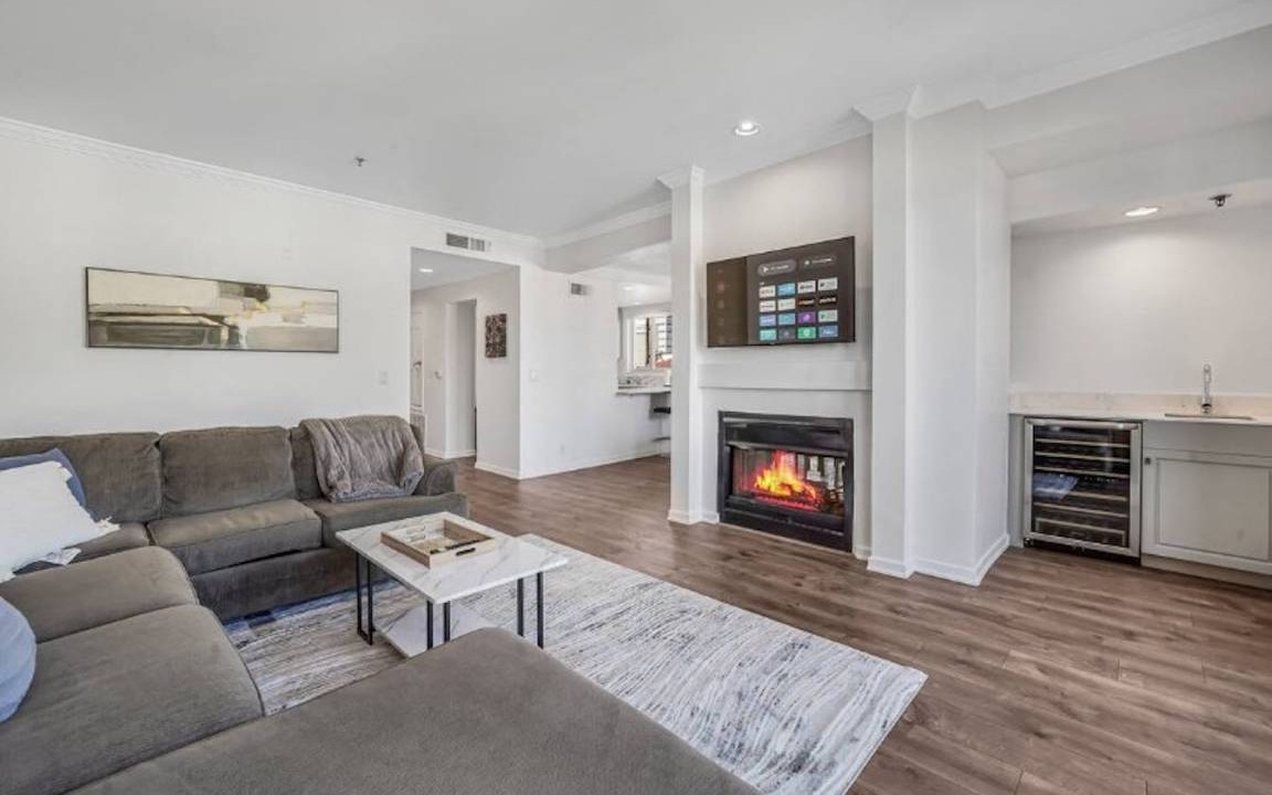 Los Angeles Apartment | Apartment ∙ 3 bedrooms ∙ 6 guests