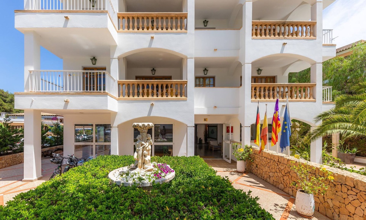 Canyamel Apartment | Apartment Close to the Beach with Pool Access, Private Terrace, Air Conditioning and Wi-Fi