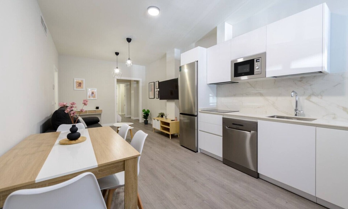 Torrejon de Ardoz Apartment | Apartment for groups near the airport