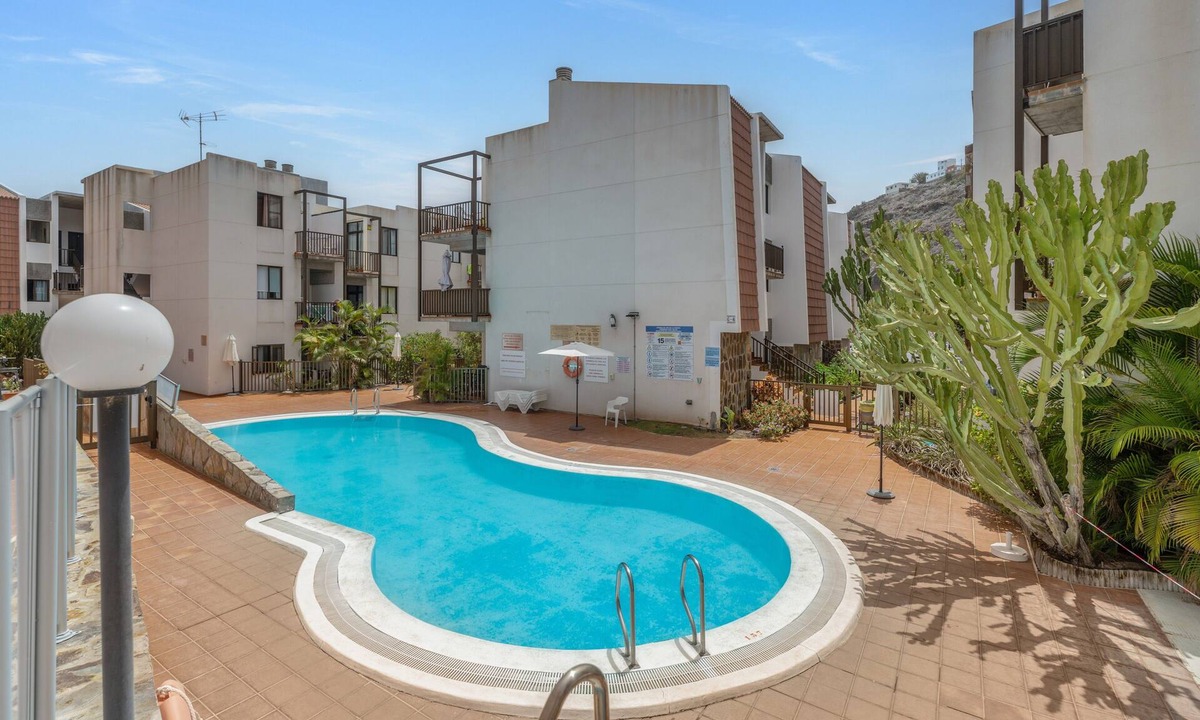 Playa de Santiago Apartment | Apartment 'Sol Dorado' with Shared Pool, Private Terrace & Wi-Fi - SilboHolidays