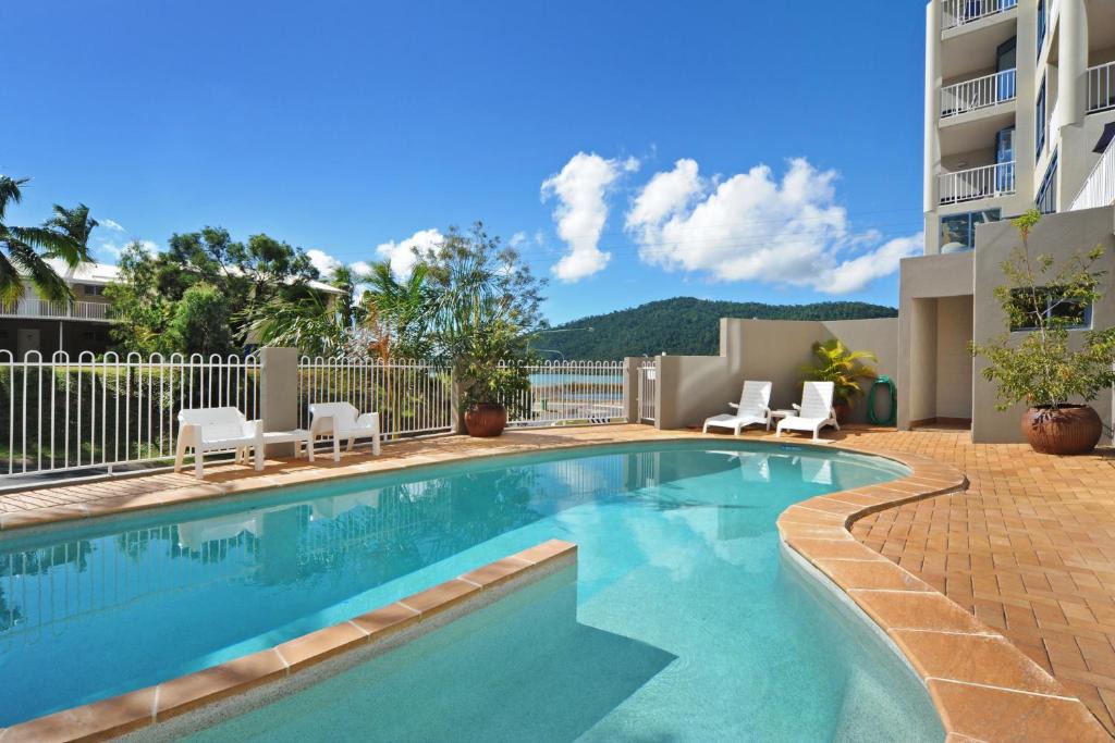 Airlie Beach Apartment | at Whitsunday Vista Holiday Apartments
