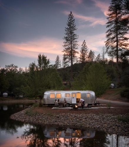 Mariposa Hotel | AutoCamp Yosemite