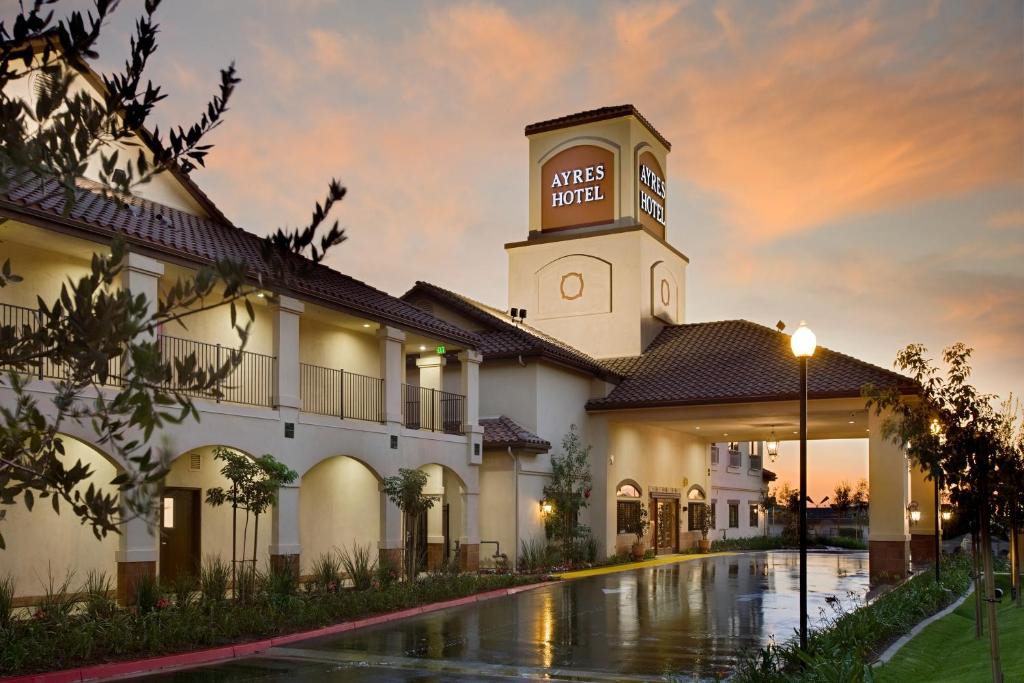 Redlands Hotel | Ayres Hotel Redlands - Loma Linda