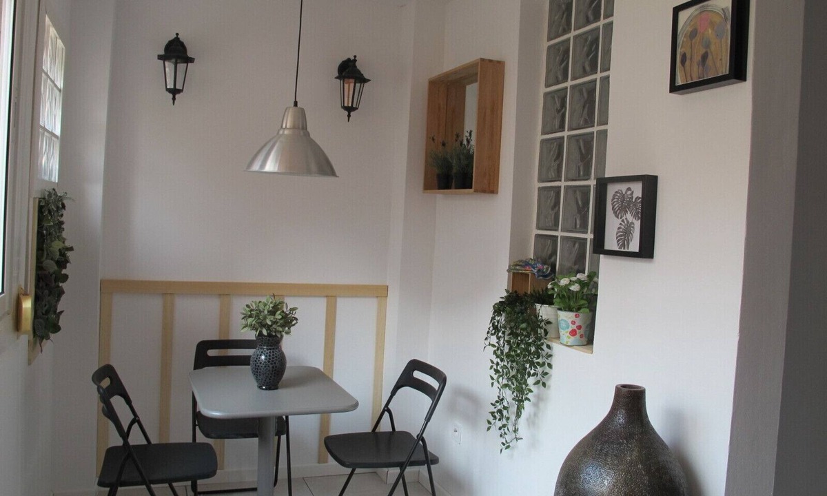 Sant Adria de Besos Apartment | B: COZY APT. NEXT TO BEACH AND 14 MIN. TO CATALONIA SQUARE