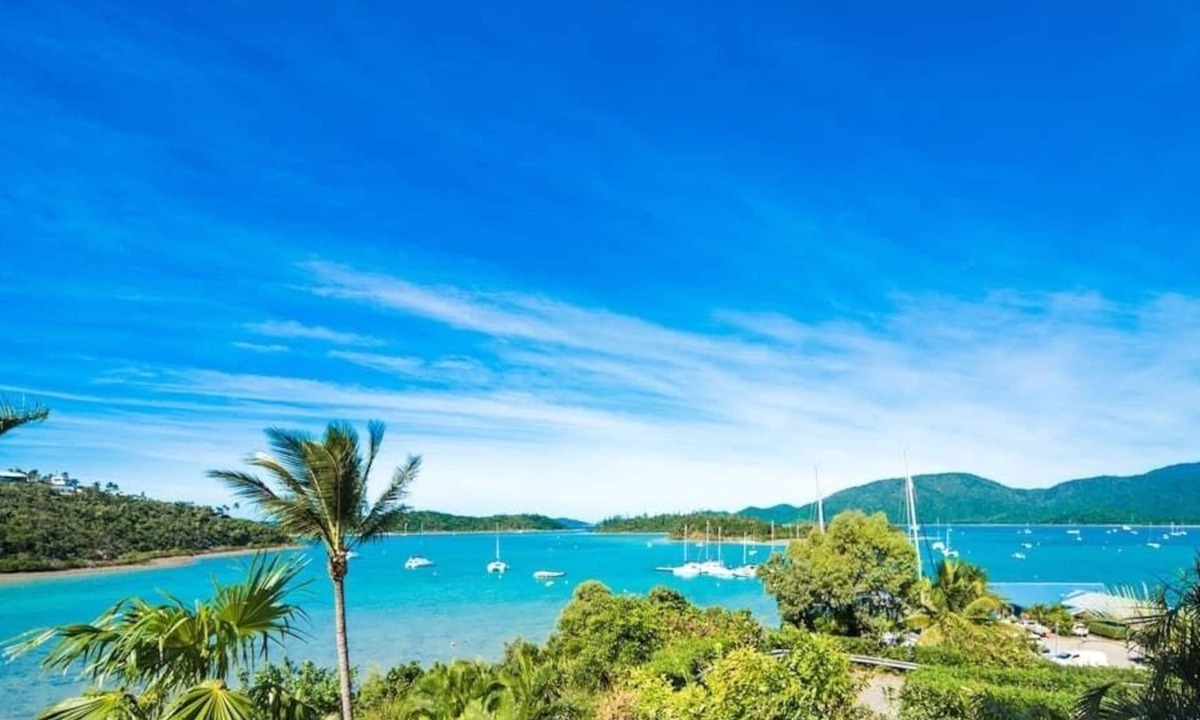 Shute Harbour Apartment | Baybliss Escape #3 - Adults Only