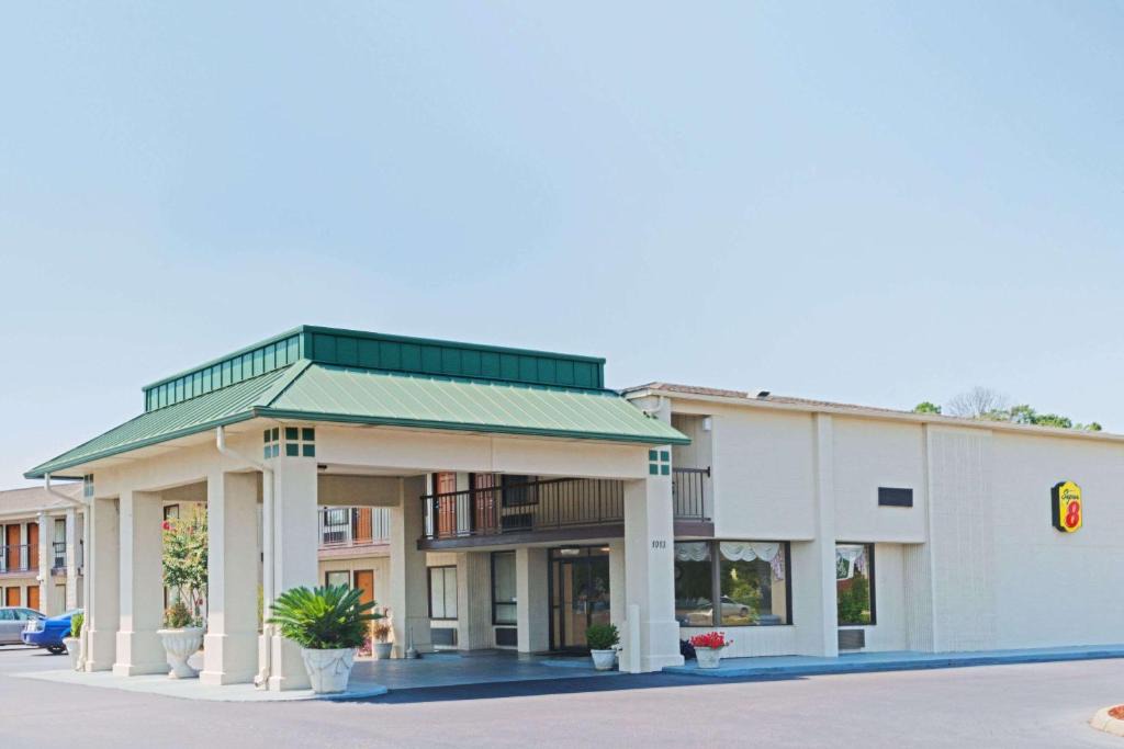 Troy Hotel | Baymont by Wyndham Troy