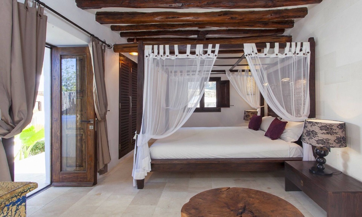 Santa Eulalia del Rio Villa | Beautiful Ibiza Villa | Can Reyna | 4 Bedrooms | Private Pool & Lovely Rural