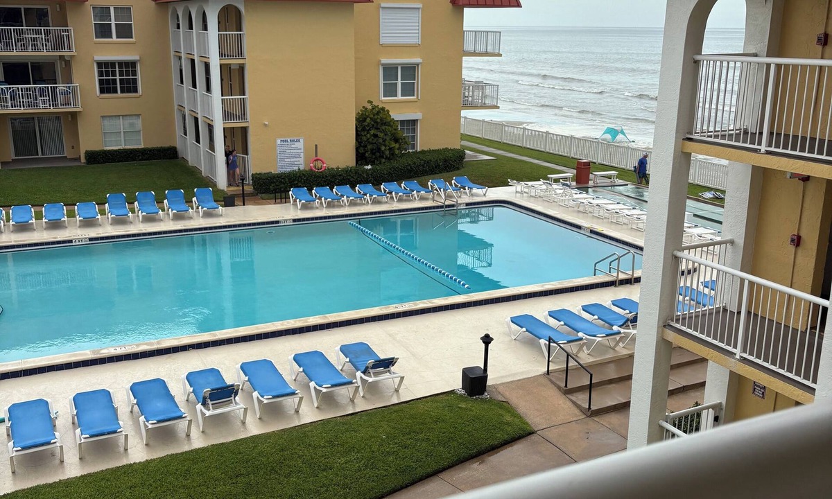 Point East Condo | BEAUTIFUL OCEANFRONT CONDOMINIUM - NEW SMYRNA BEACH