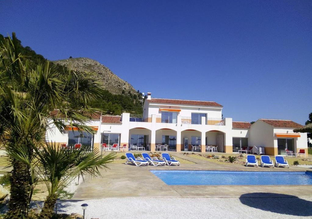 La Romana Bed & Breakfast | Bed and breakfasts in La Romana, Spain