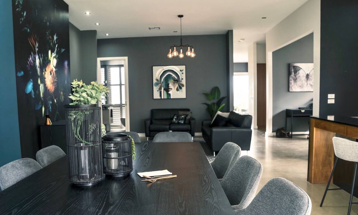 Macleod House | BELLA 9 - sublime . divine Entertainer 3 BR + Fire