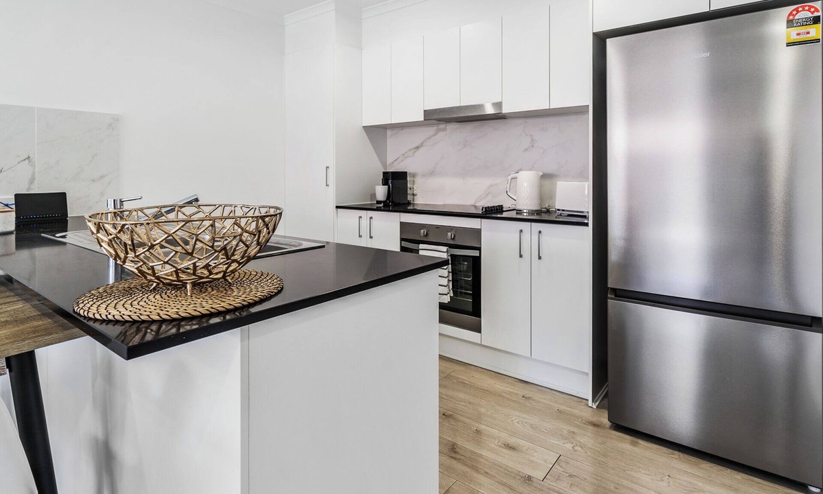 Bellbird Park House | Bellbird Park Stay Rosemary | 3 BR Family and Worker Home
