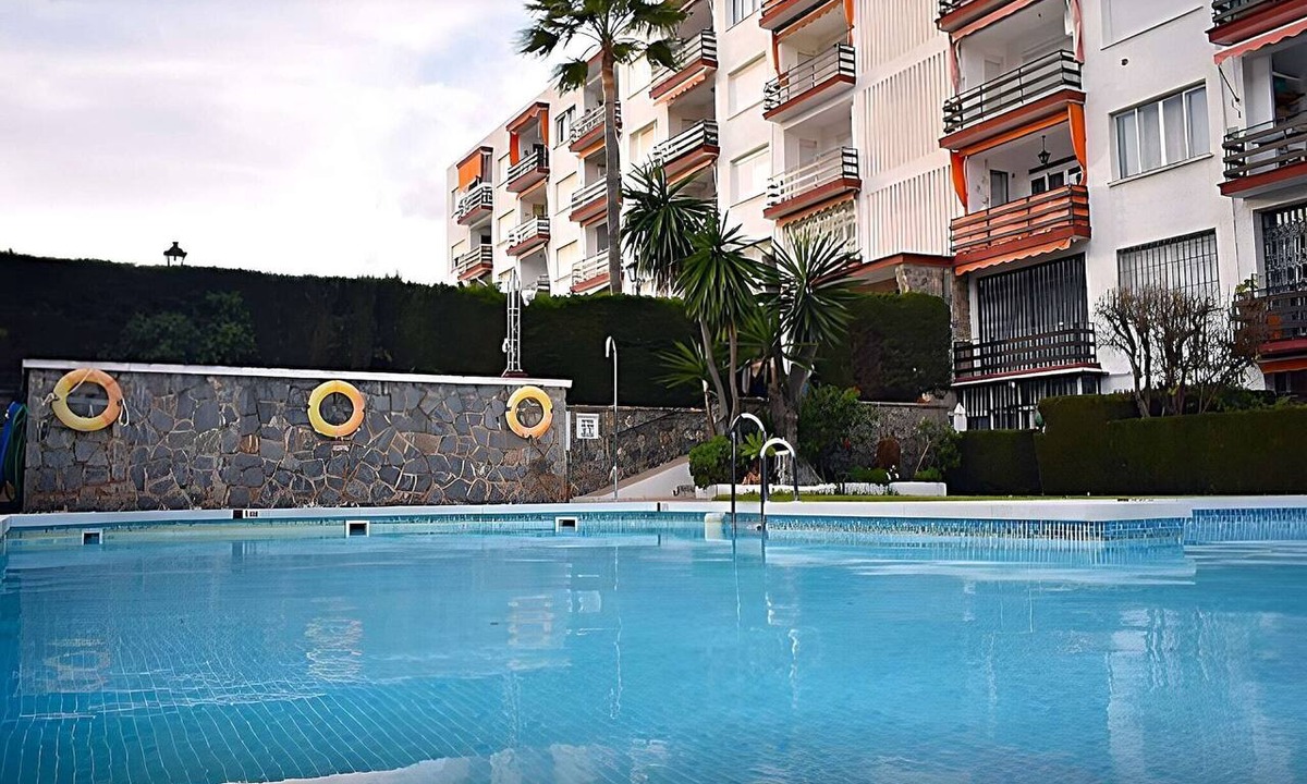 Carihuela Apartment | Belvilla by OYO Apartment in Torremolinos