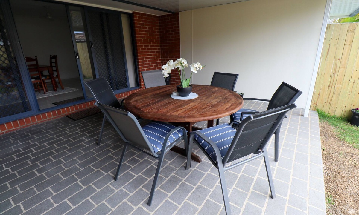 Bellmere House | BLK Stays Guest House Deluxe Front Unit Bellmere
