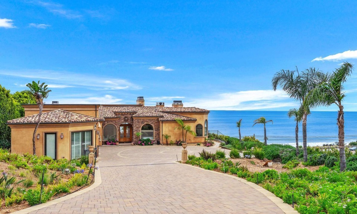 Western Malibu House | Bluff Property - Compound w/Infinity Pool, Ocean Views & Guest House