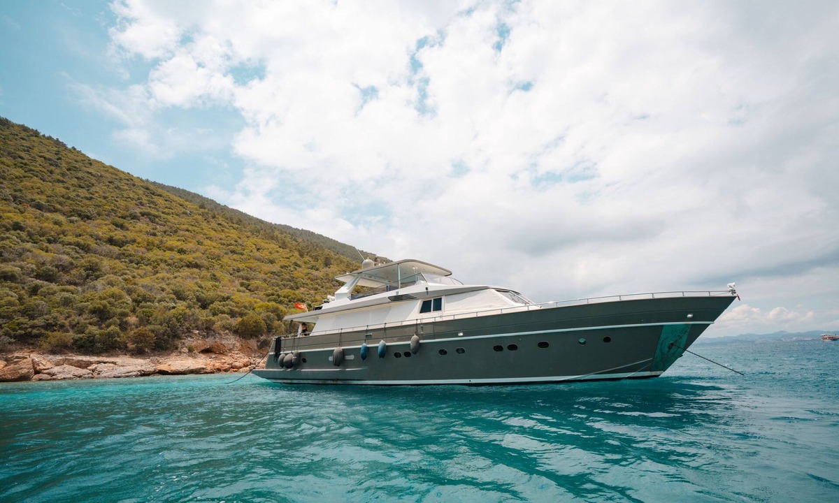 Bodrum City Center Boat Rental | Bona Dea | 27m San Lorenzo Yacht – Bodrum